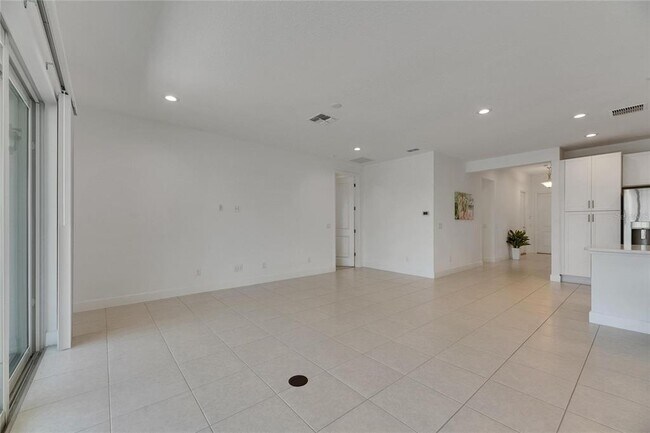 Building Photo - 4915 Sienna Isles Ave