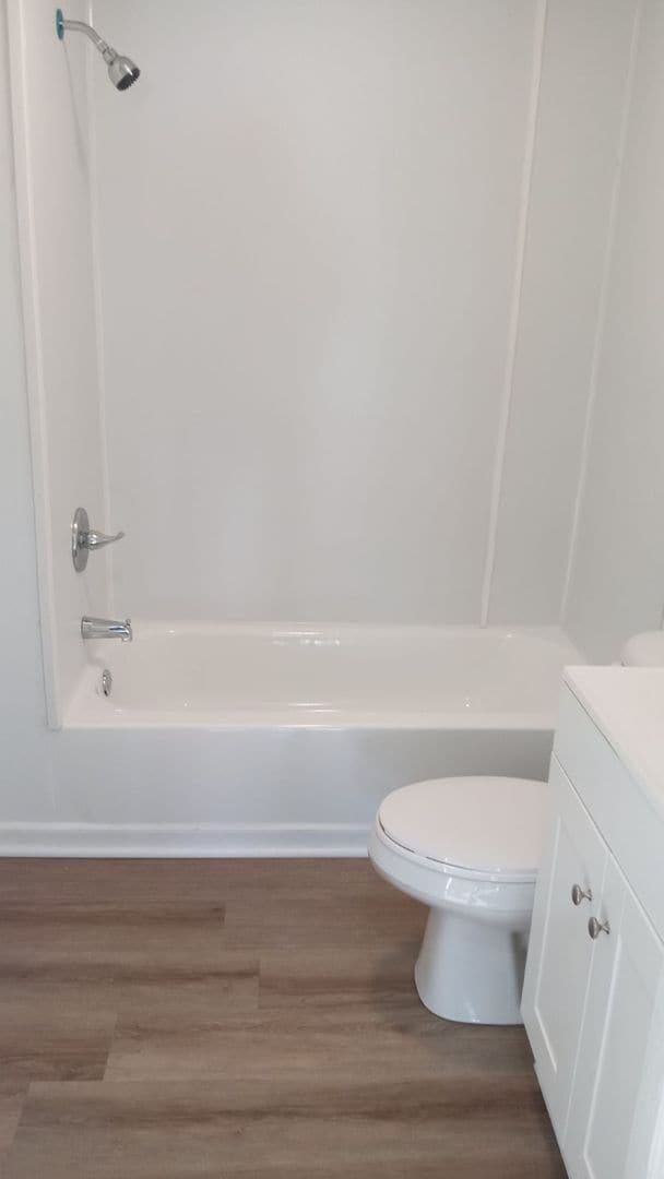 Building Photo - 2 Bedroom 1 Bath House Available to Rent f...