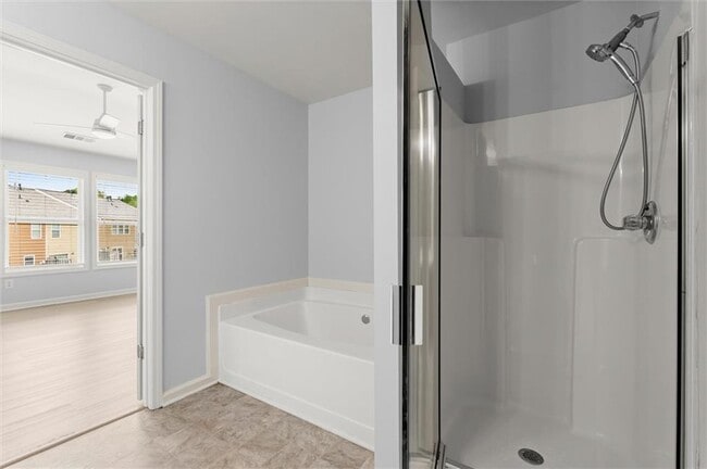 Building Photo - 1947 Lakeshore Overlook Cir NW