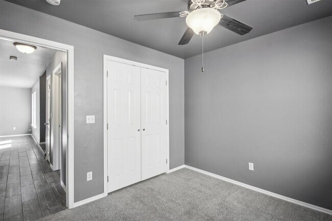 Building Photo - 2817 Green Canyon Dr