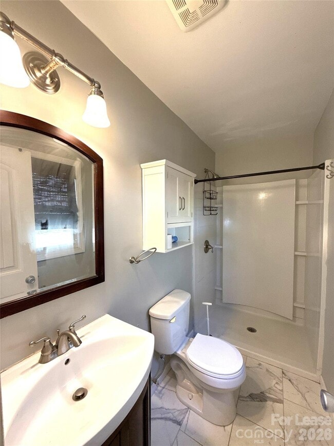 Building Photo - 1601 Starbrook Dr