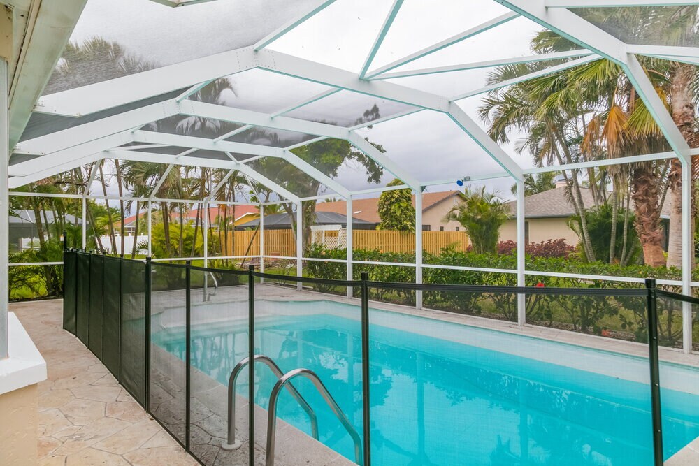 Building Photo - 2261 SE 28th St