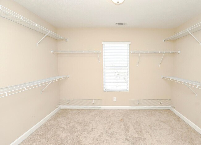 Building Photo - 4 Bedroom 2.5 Bath in Grovetown!