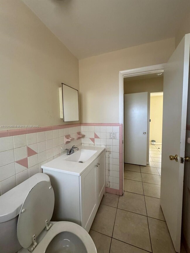 Building Photo - 151 NW 164th St