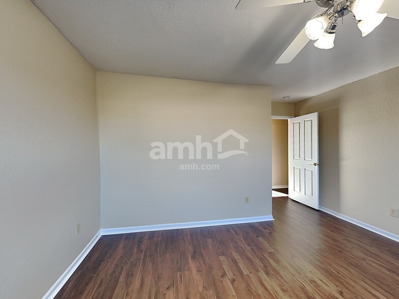 Building Photo - 19195 Pathway Point