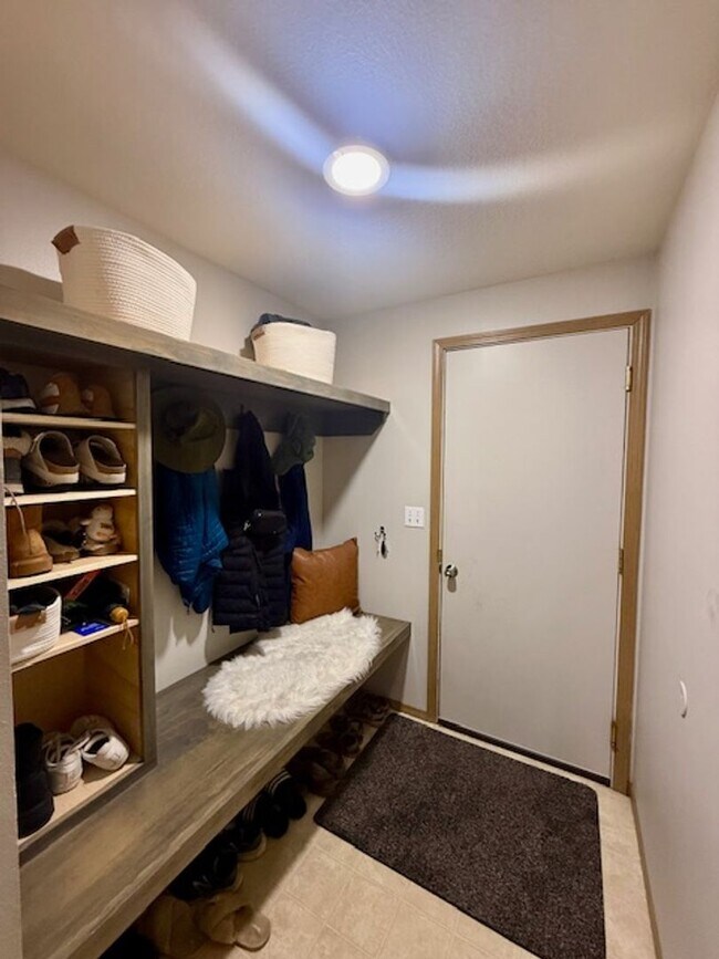 Building Photo - Serene Remodeled 4 Bedroom on Large Lot w/...
