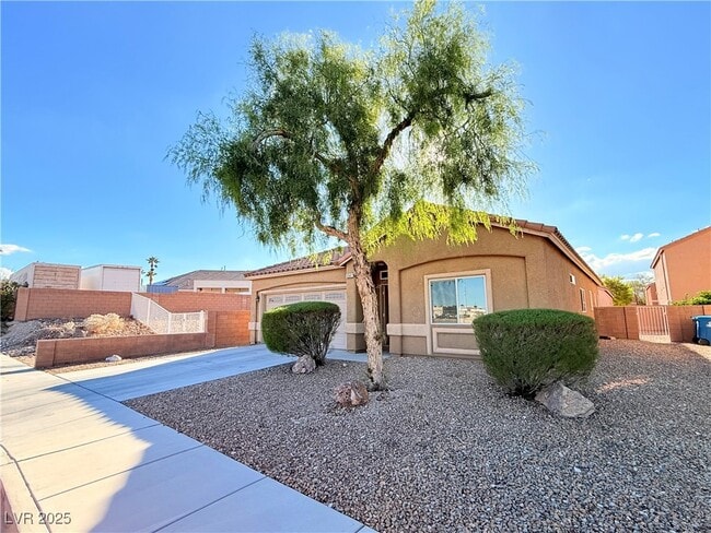 Primary Photo - 6041 S Rosanna St