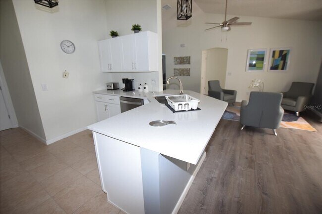 Building Photo - 7790 Indian Ridge Trail S