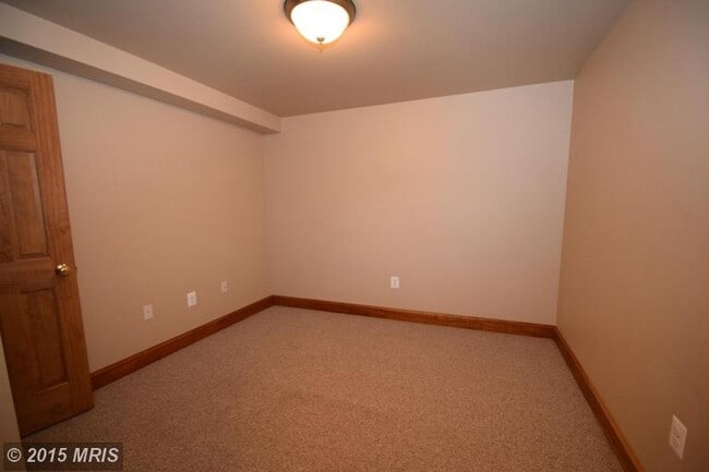 Building Photo - 10122 Chesney Dr