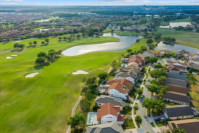 Building Photo - Townhouse in Eagle Creek Gated Community, Lake Nona