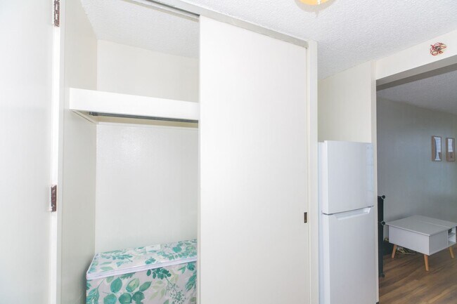 Building Photo - 445 Seaside Ave