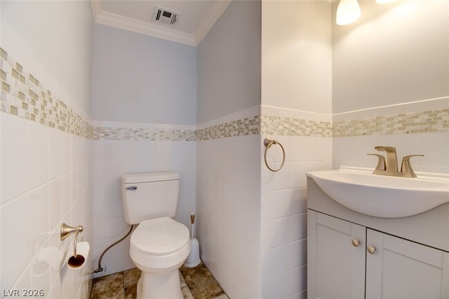 Building Photo - 3111 Bel Air Dr