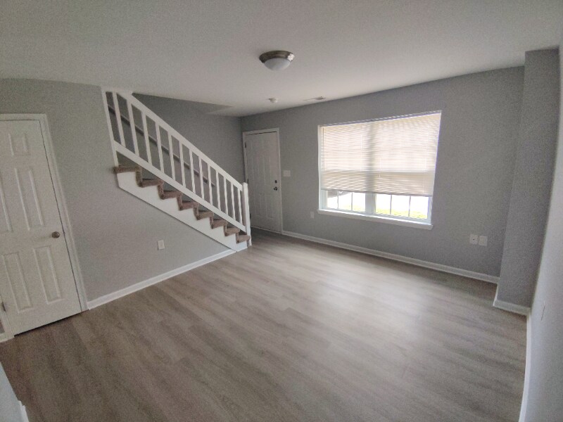 Building Photo - 7 Duiguid Dr