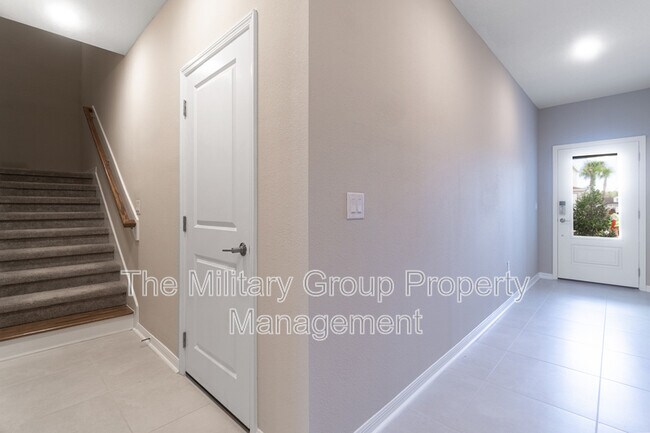 Building Photo - 246 Cherry Elm Dr