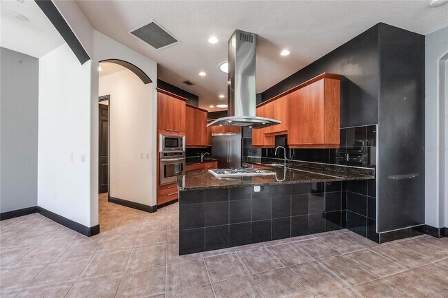 Building Photo - 349 La Creek Ct