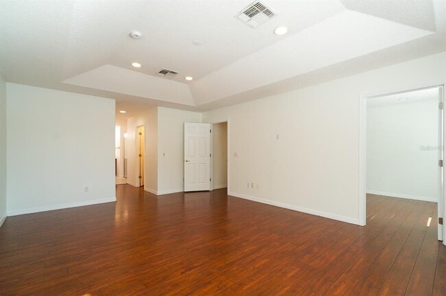 Building Photo - 4396 Conroy Club Dr