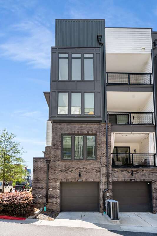 Building Photo - 404 Pratt Dr SE