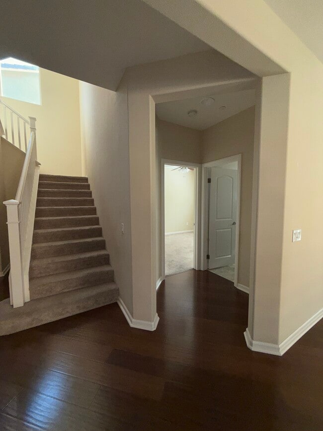 Building Photo - Chervil Way