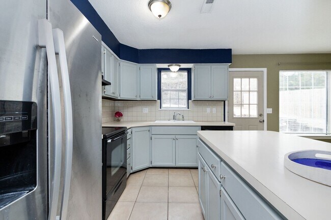 Building Photo - Quality Home Management