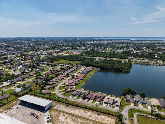 Building Photo - 115 Marin Dr