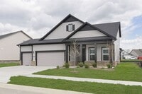 Building Photo - Gorgeous Newly Built 3 Bedroom 3 Full Bath on Golf Course in Westfield!