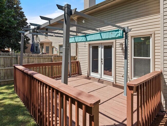 Building Photo - Great 4BR Bellevue Home