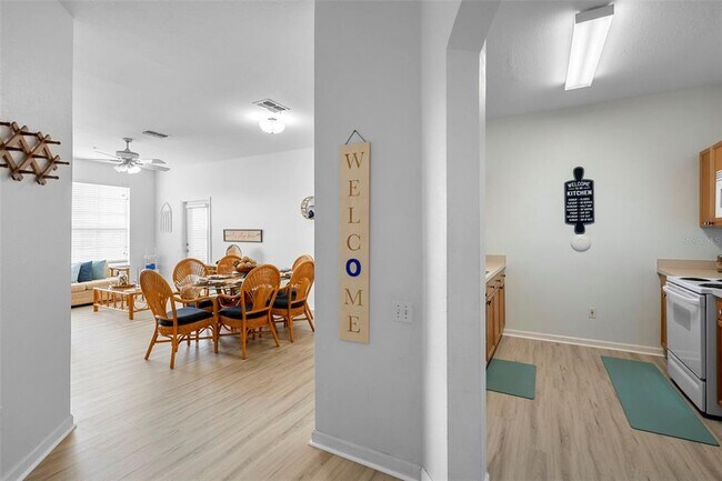 Building Photo - 2300 Butterfly Palm Way