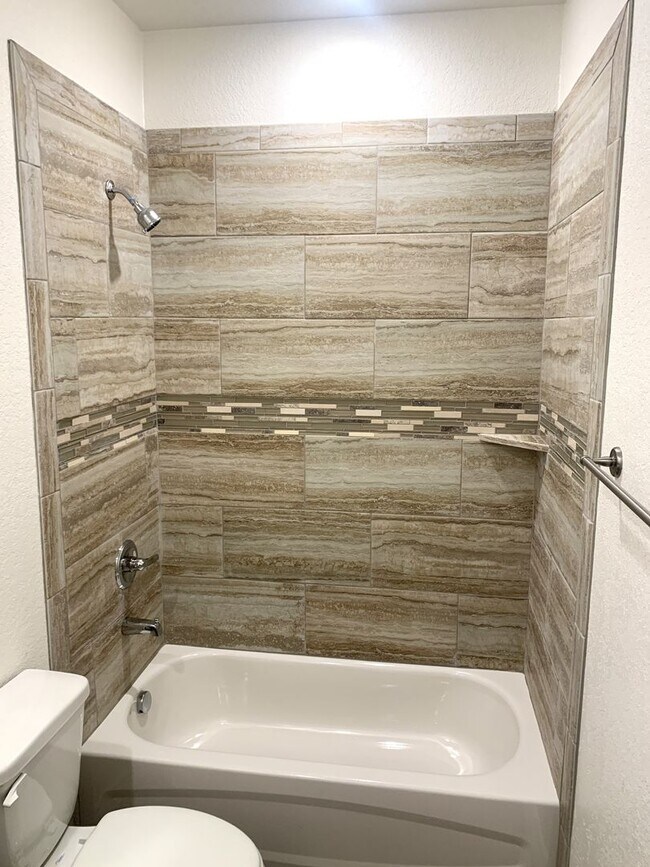 Building Photo - New Construction Duplex Available Now