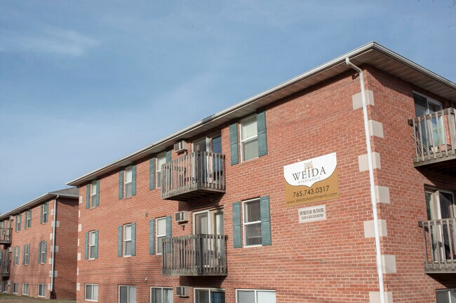 Building Photo - Weida Apartments – 500 N River Rd