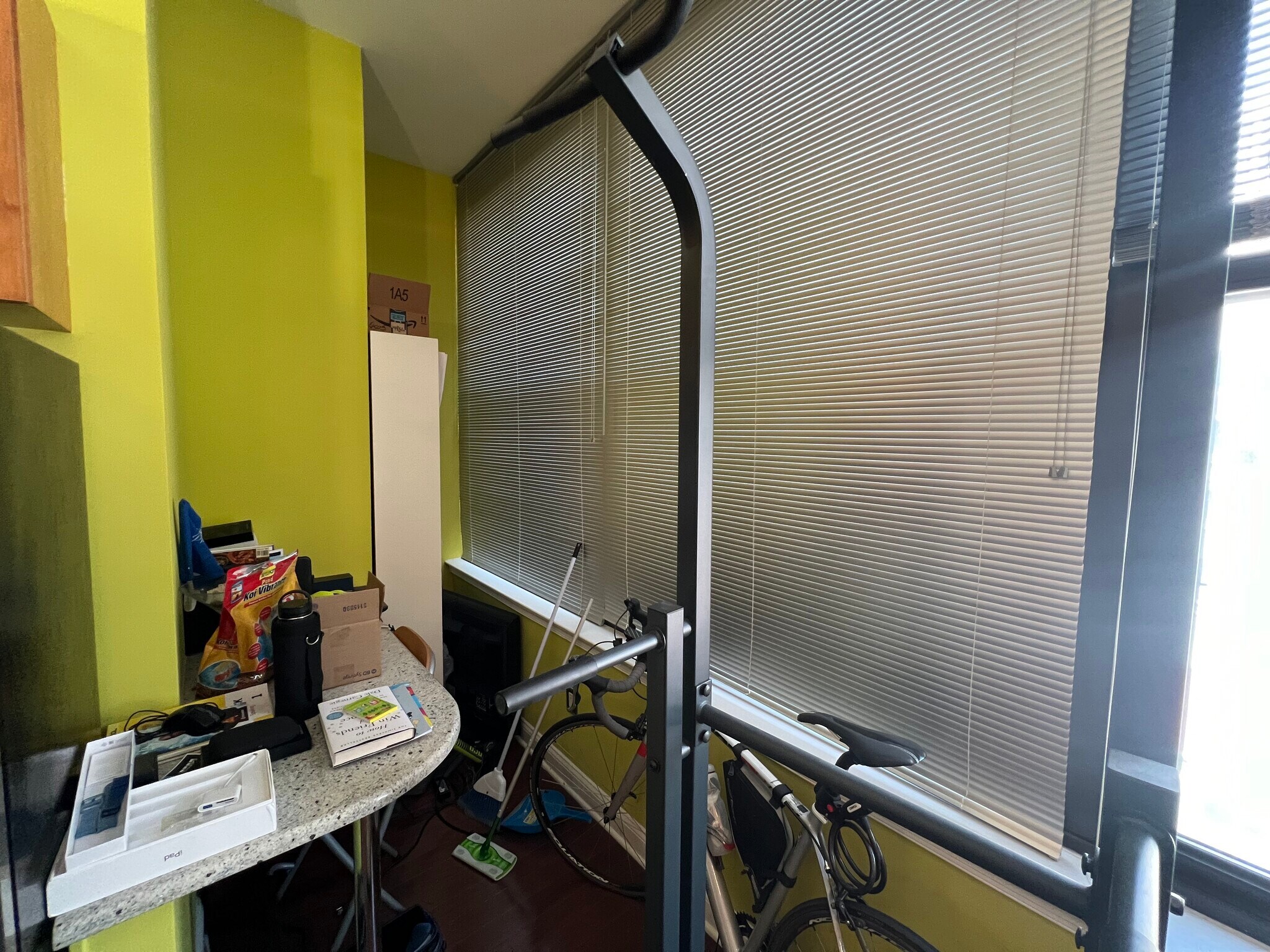 Building Photo - 1100 S Broad St