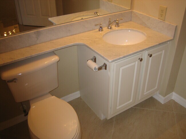 Building Photo - 15035 Michelangelo Blvd