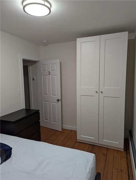 Building Photo - 37 Ann St