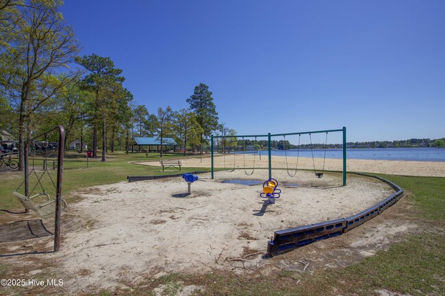 Building Photo - 69 Quail Hollow