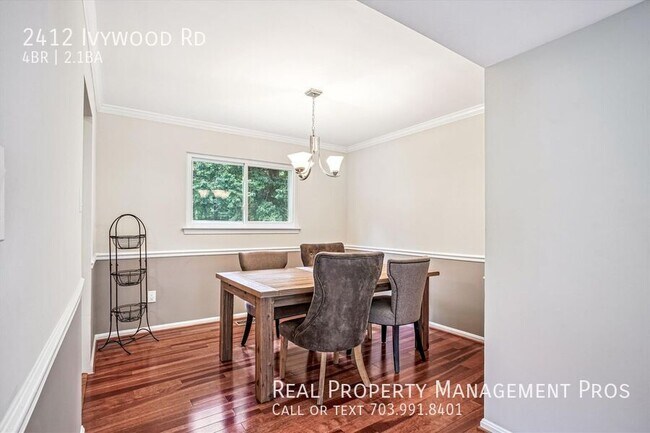 Building Photo - 2412 Ivywood Rd