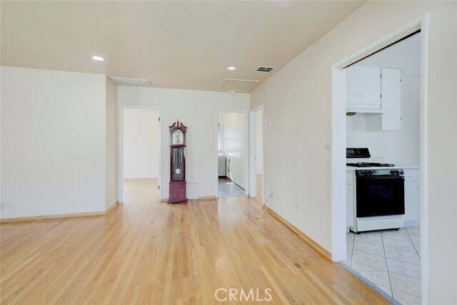 Building Photo - 1209 E Lexington Dr