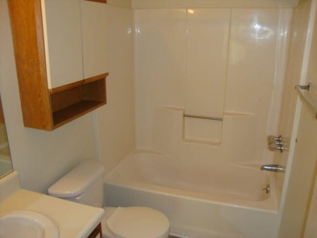 Building Photo - 930 Piercefield Dr