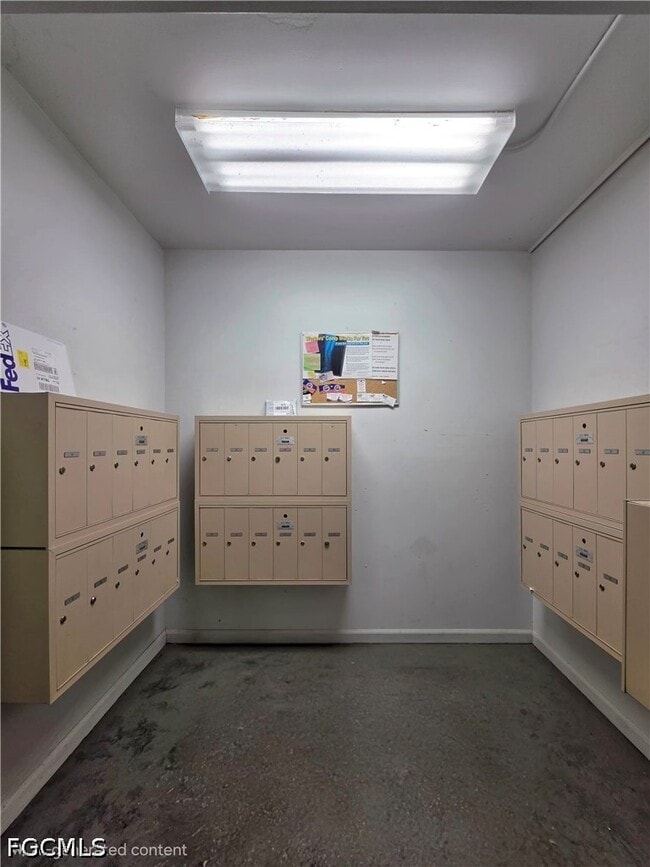 Building Photo - 1849 Maravilla Ave