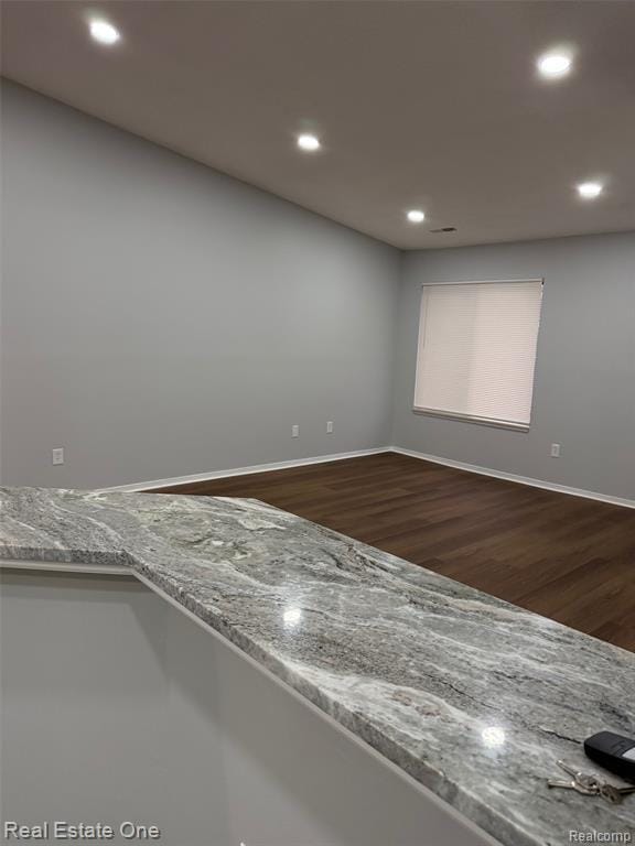 Building Photo - 6540 Ridgefield Cir