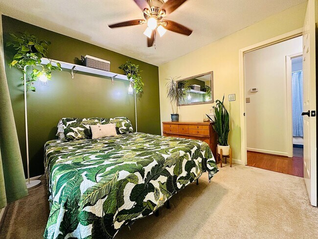 Building Photo - Beautiful 3 Bed, 2 Bath Home by Nature Preserve