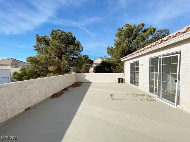 Building Photo - 7732 Crenshaw Way