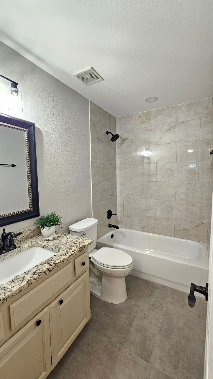Building Photo - 421 Long Cove Ct