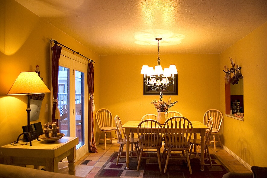 Building Photo - 8131 S Clover Spring Ln