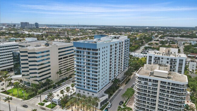 Primary Photo - 1551 N Flagler Dr