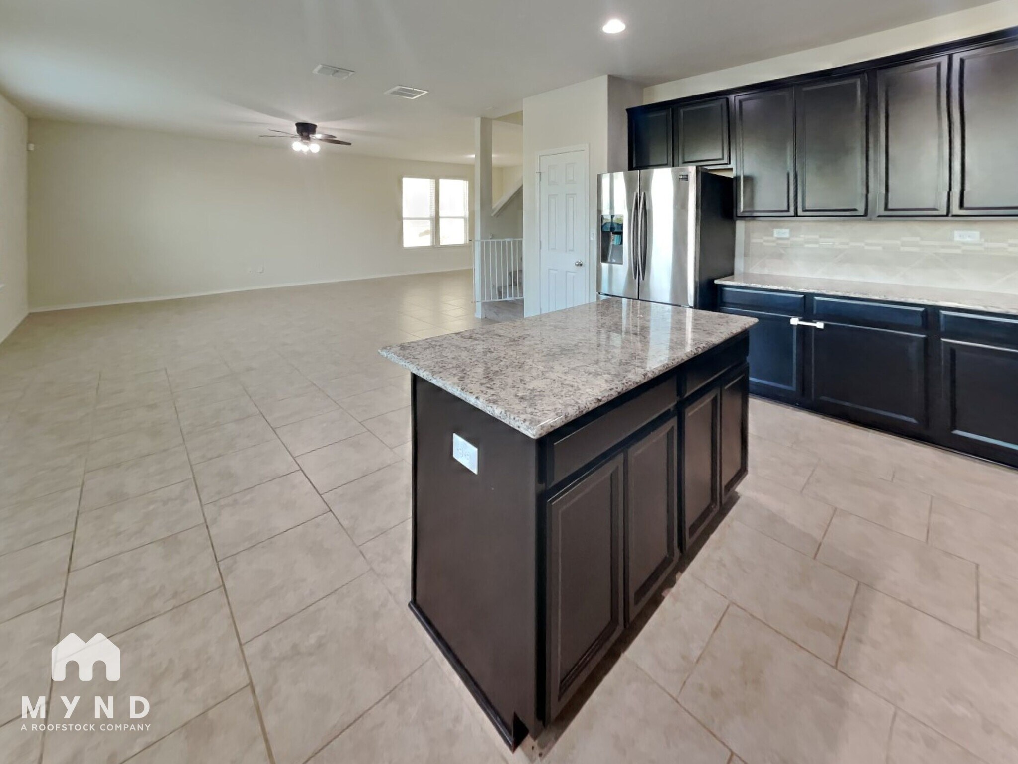 Building Photo - 9919 Silver Spoon