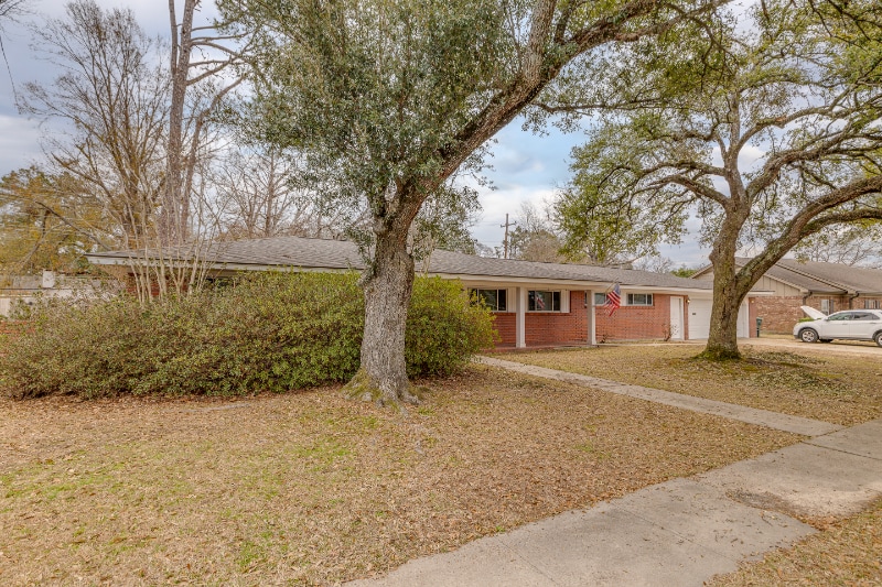 Building Photo - 2310 Whitney Dr