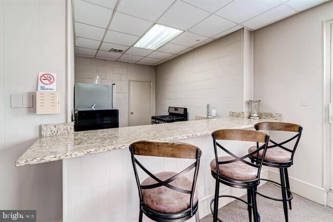 Building Photo - 4501 Arlington Blvd