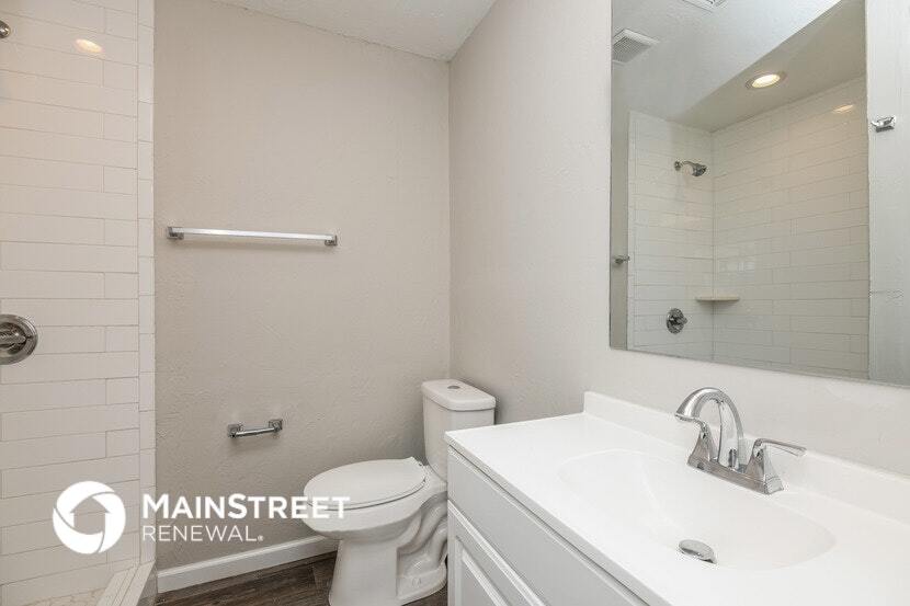 Building Photo - 5713 NW 33rd St