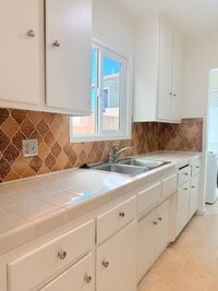 Building Photo - Prospect