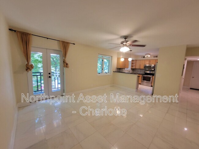 Building Photo - 207 N Dotger Ave