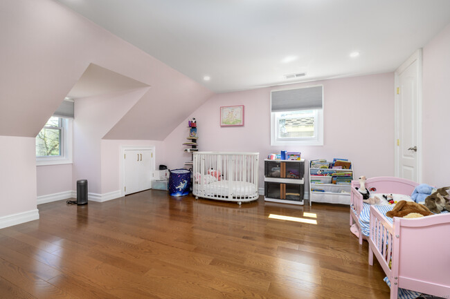 Building Photo - 414 Riversville Rd